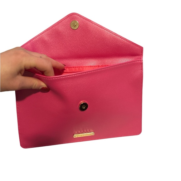 Juicy Couture Pink Clutch with Viva La Juicy Set - Picture 2 of 2